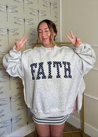 FAITH Mockneck Sweatshirt
