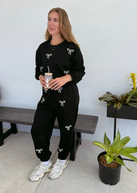Bow Pullover - Black