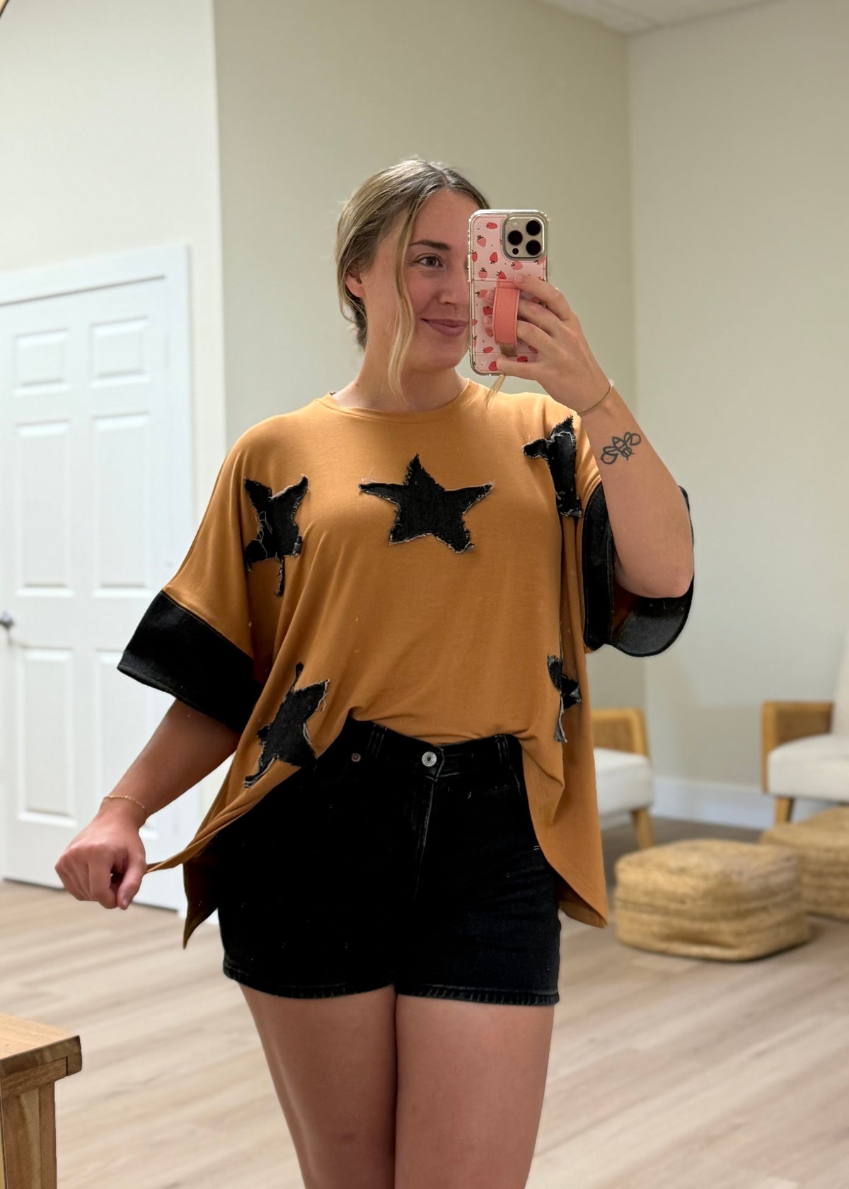 Flowy Star Top